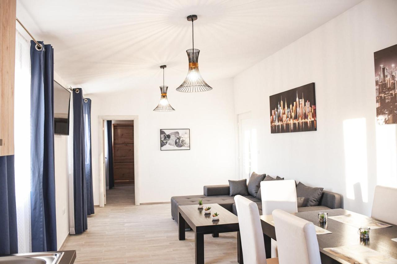Apartments Olea Biograd Na Moru Bagian luar foto