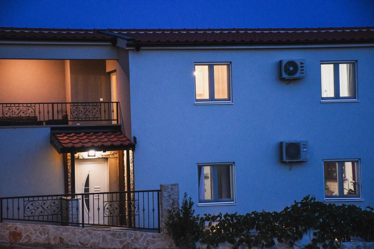 Apartments Olea Biograd Na Moru Bagian luar foto